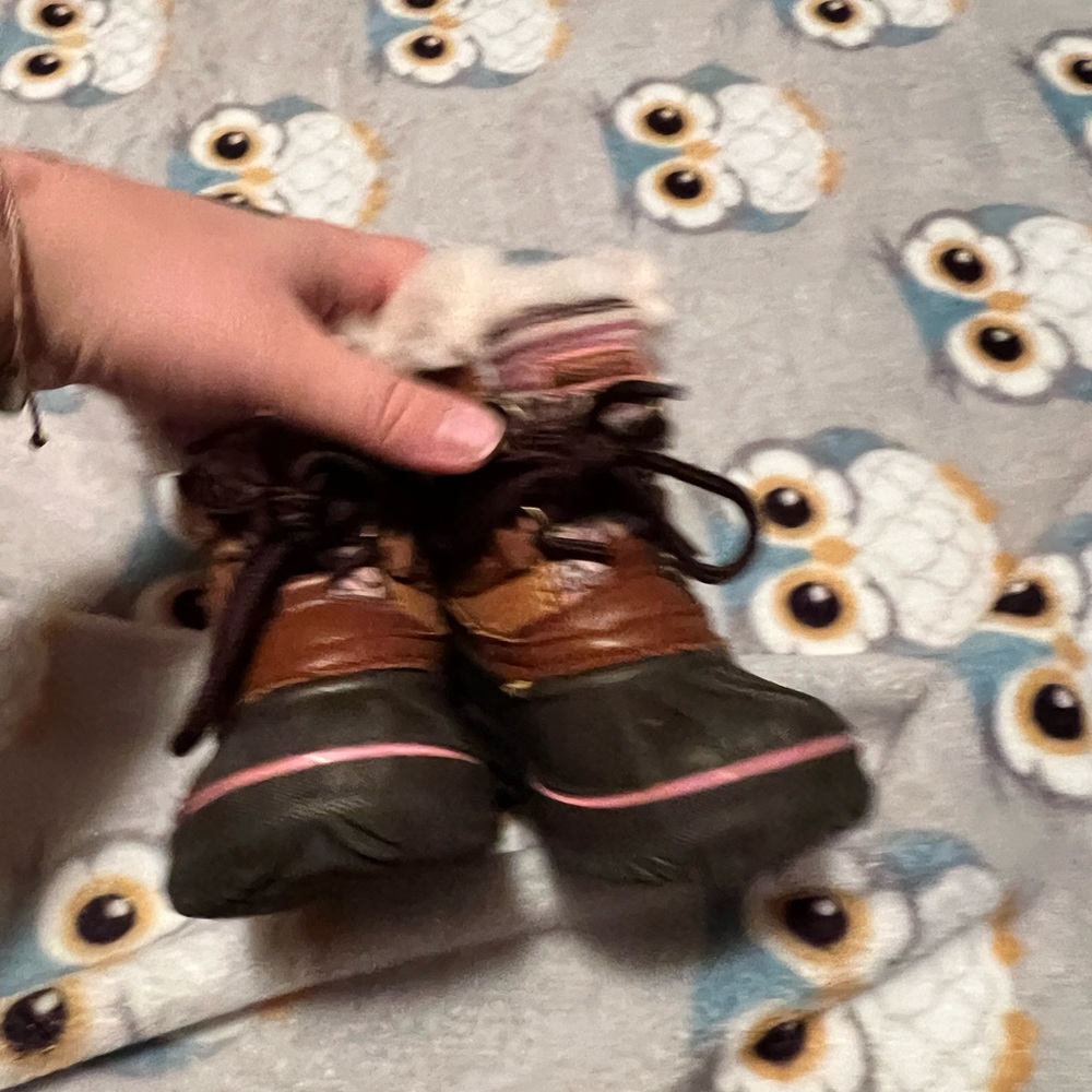 Boots - Picture 2 of 6
